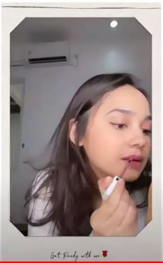 daily makeup natural ala Syifa Hadju berbagai sumber daily makeup natural ala Syifa Hadju berbagai sumber