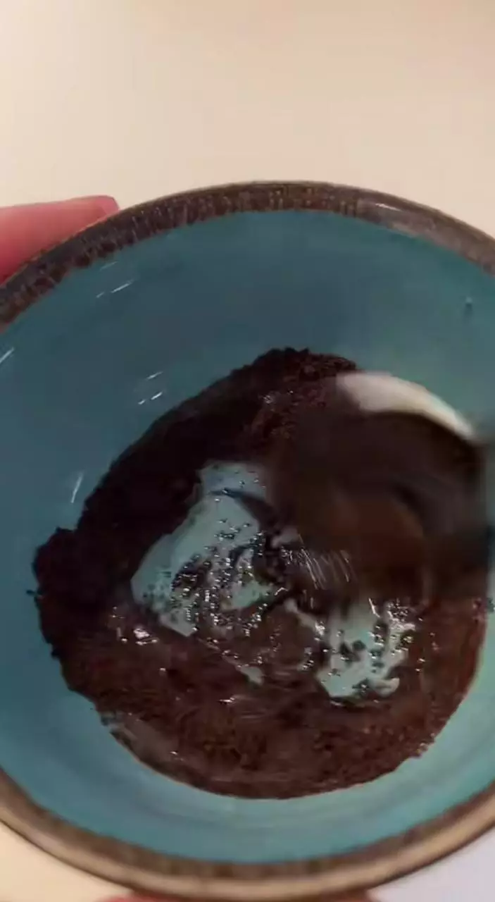 mencerahkan kantung mata gelap gunakan 2 bahan dapur © 2023 brilio.net