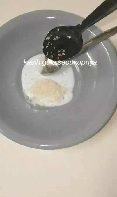 Trik keramas pakai 1 bahan dapur yang bikin rambut jadi halus dan tebal Berbagai sumber
