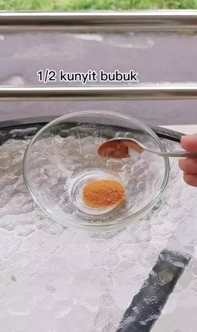 Trik memudarkan flek hitam dan kulit kusam pakai 4 bahan alami Berbagai sumber Trik memudarkan flek hitam dan kulit kusam pakai 4 bahan alami Berbagai sumber