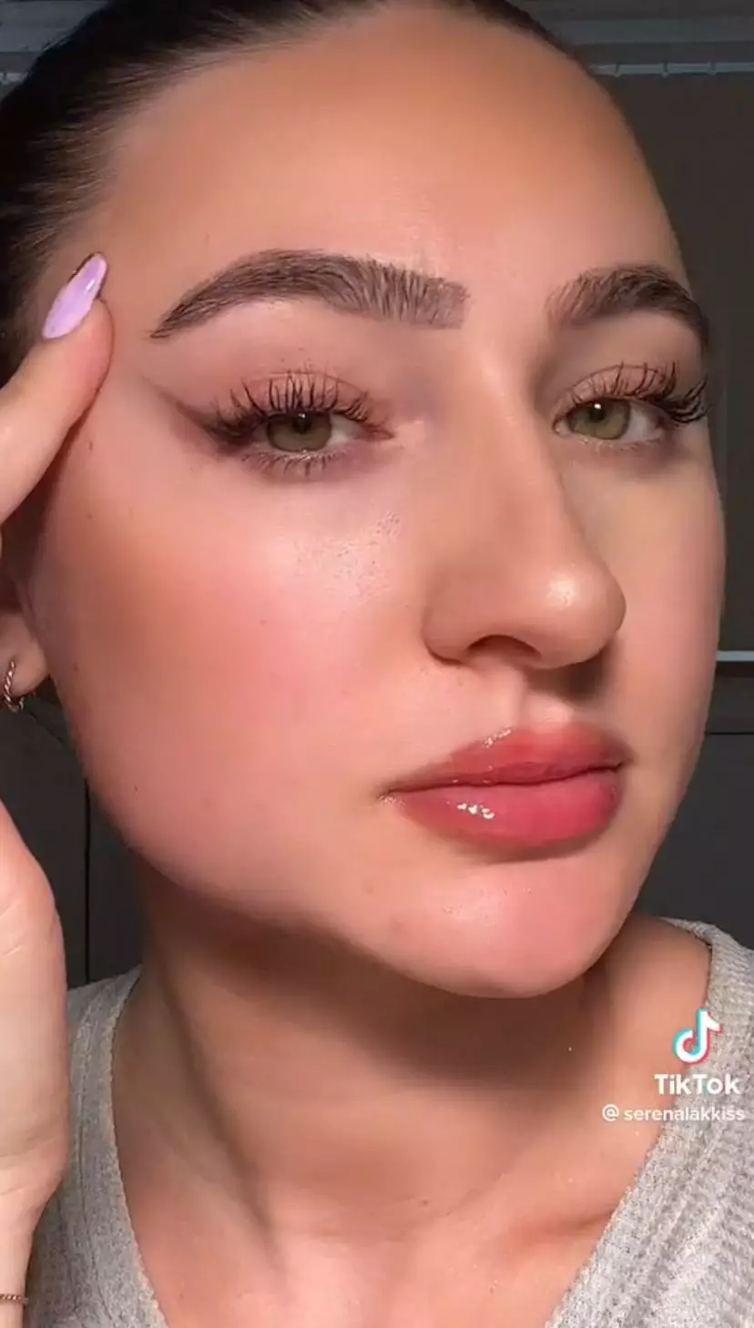 Eyelener dari alat dapur Istimewa