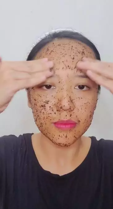 Trik membuat facial scrub pakai 1 bahan minuman Berbagai sumber