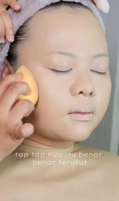 Trik atasi wajah berminyak pakai 2 alat Berbagai sumber