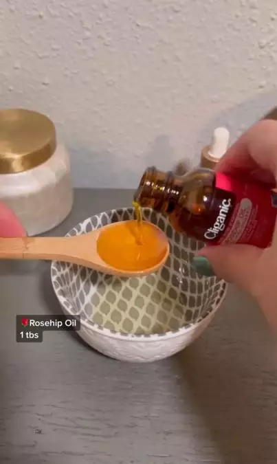 Cara membuat hair serum untuk lembapkan rambut pakai 6 jenis minyak Berbagai sumber