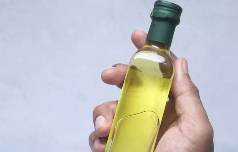 Cara menghilangkan kerutan di dahi © 2023 brilio.net Cara menghilangkan kerutan di dahi © 2023 brilio.net