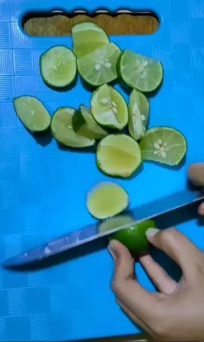 Trik atasi rambut gatal pada wanita berjilbab pakai 1 jenis buah Berbagai sumber