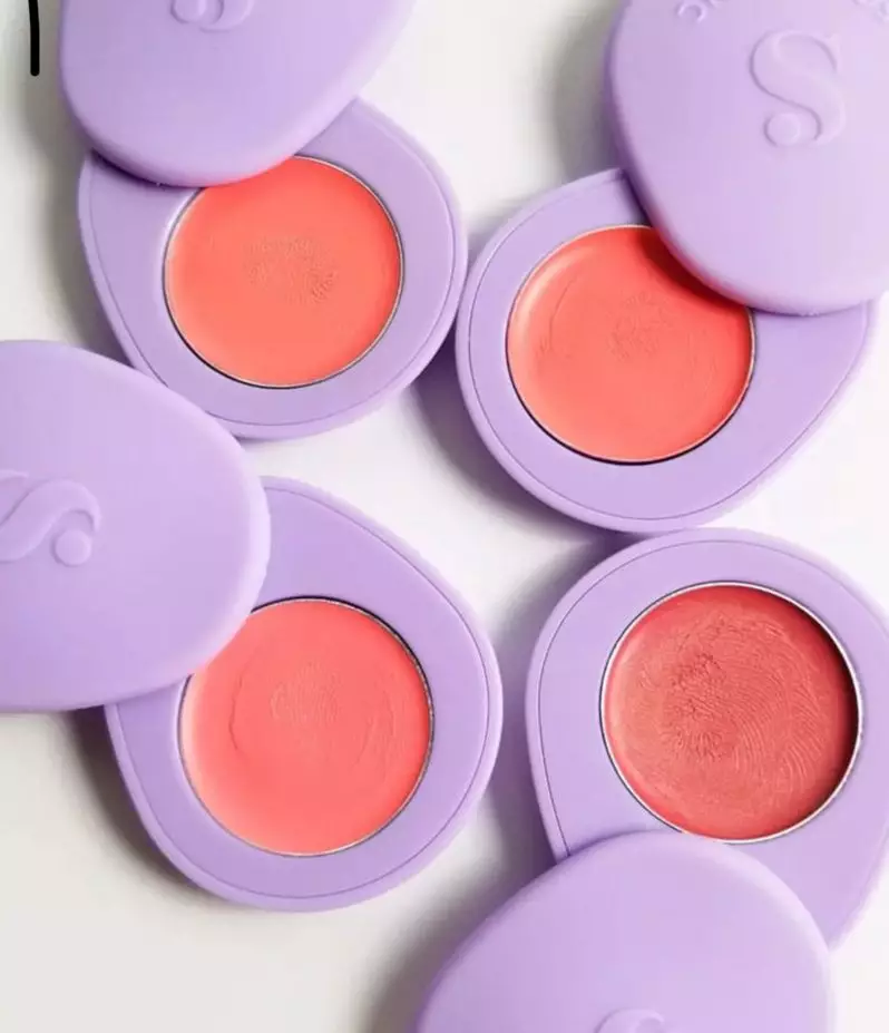 10 Rekomendasi blush on untuk remaja © berbagai sumber