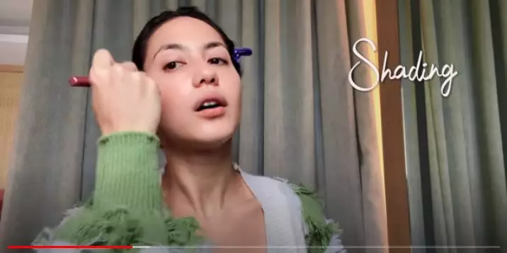 makeup ala Pevita Pearce berbagai sumber makeup ala Pevita Pearce berbagai sumber