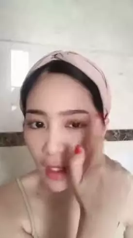 rahasia makeup ala Bunga Zainal berbagai sumber rahasia makeup ala Bunga Zainal berbagai sumber