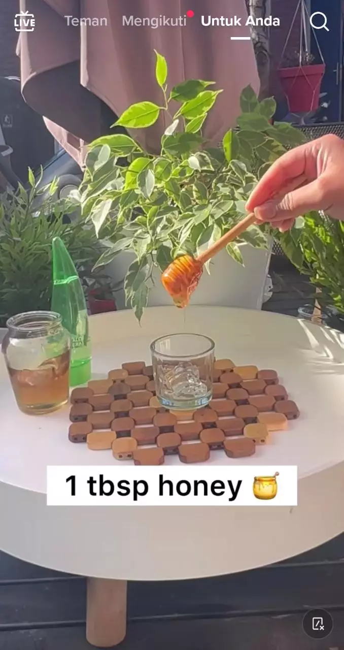 membuat masker kunyit atasi jerawat tanpa bikin wajah menguning © 2023 brilio.net membuat masker kunyit atasi jerawat tanpa bikin wajah menguning © 2023 brilio.net