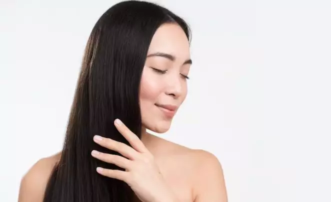 Kelebihan minyak kelapa untuk rambut © freepik.com Kelebihan minyak kelapa untuk rambut © freepik.com