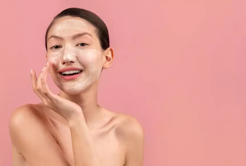 kesalahan saat eksfoliasi ini bikin kulit kering kerontang © 2023 brilio.net