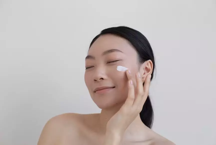 kesalahan saat eksfoliasi ini bikin kulit kering kerontang © 2023 brilio.net