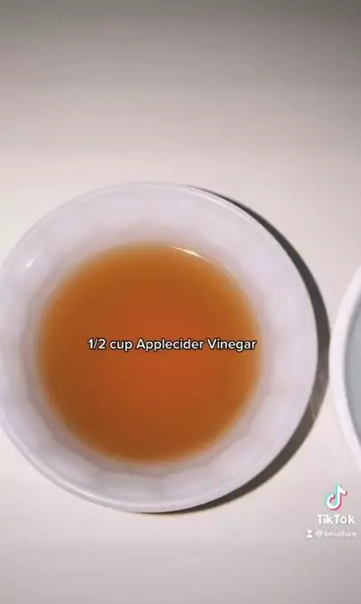 Trik membuat kondisioner untuk rambut keriting pakai 1 bahan dapur Berbagai sumber