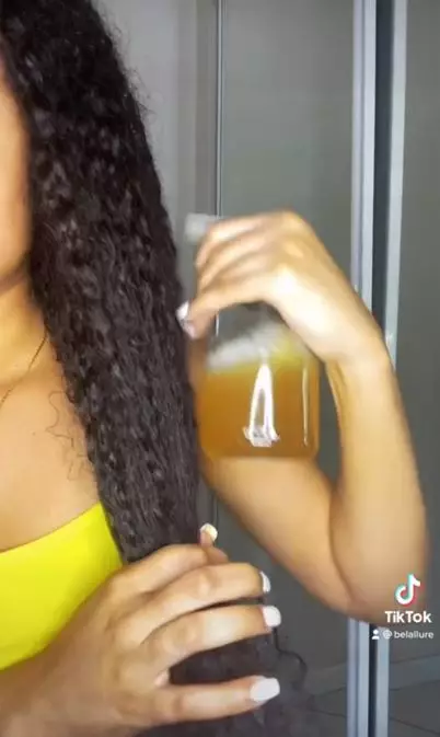 Trik membuat kondisioner untuk rambut keriting pakai 1 bahan dapur Berbagai sumber