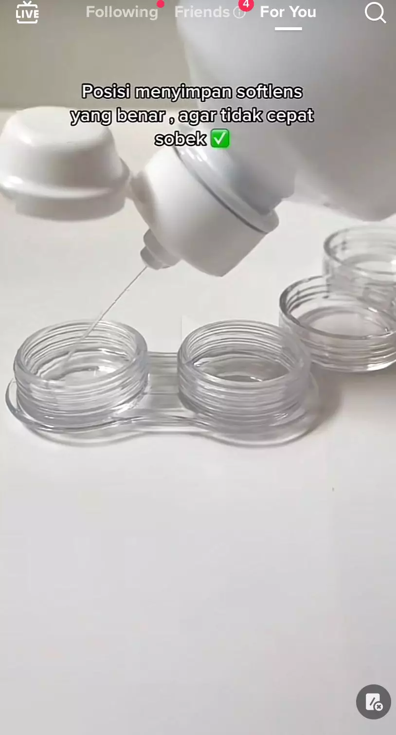 trik menyimpan softlens © 2023 brilio.net