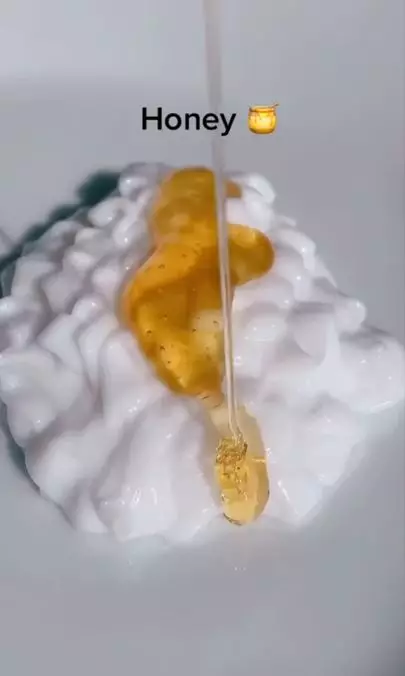 Trik perbaiki rambut keriting rusak dan kering pakai 3 bahan alami Berbagai sumber