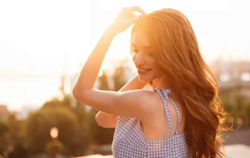 7 kelebihan rutin pakai hair serum © 2023 berbagai sumber