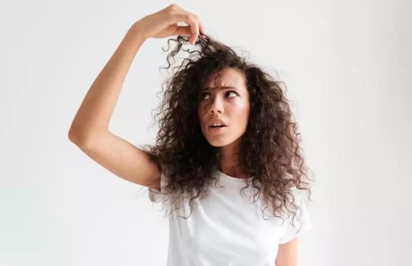 7 kelebihan rutin pakai hair serum © 2023 berbagai sumber