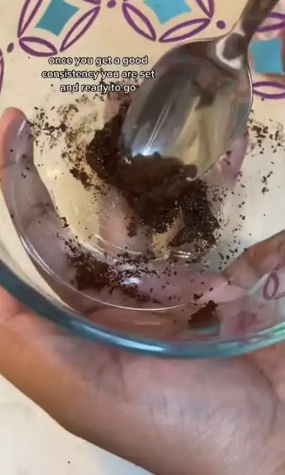 Trik memutihkan wajah pakai scrub dari 2 bahan dapur Berbagai sumber