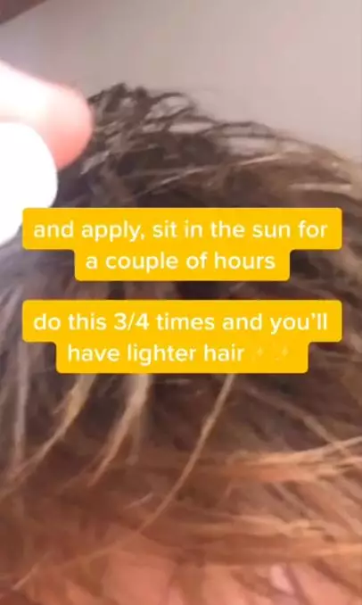 Trik mencerahkan warna rambut ini cuma butuh 2 bahan dapur Berbagai sumber Trik mencerahkan warna rambut ini cuma butuh 2 bahan dapur Berbagai sumber