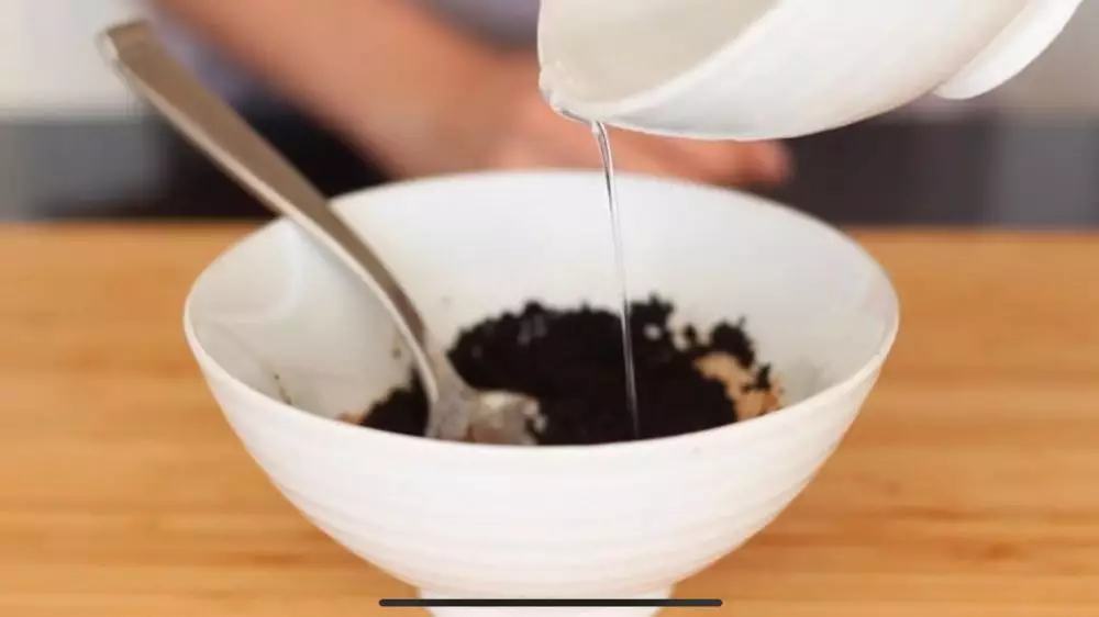 tint eyebrow hanya dengan pakai 3 bahan dapur © 2023 brilio.net