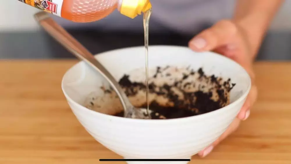 tint eyebrow hanya dengan pakai 3 bahan dapur © 2023 brilio.net