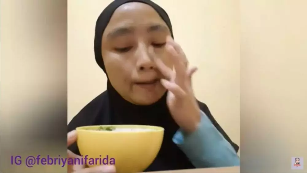  Cara hilangkan bintik hitam pada wajah berbagai sumber