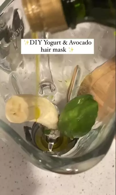 Trik menghaluskan rambut cuma pakai 2 jenis buah Berbagai sumber