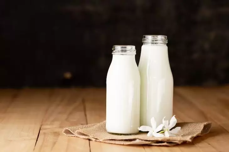 Cara memutihkan wajah pakai toner dari 3 bahan alami Berbagai sumber Cara memutihkan wajah pakai toner dari 3 bahan alami Berbagai sumber