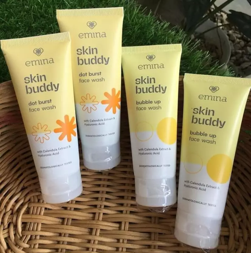 rekomendasi skincare emina untuk kulit kering harga mulai Rp 15 ribu © 2023 brilio.net rekomendasi skincare emina untuk kulit kering harga mulai Rp 15 ribu © 2023 brilio.net