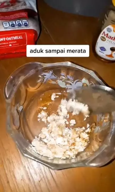 Cara membuat scrub untuk atasi beruntusan pada wajah pakai 1 bahan makanan Berbagai sumber Cara membuat scrub untuk atasi beruntusan pada wajah pakai 1 bahan makanan Berbagai sumber