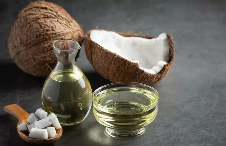 bahan alami ini bisa hitamkan rambut yang beruban © 2023 brilio.net bahan alami ini bisa hitamkan rambut yang beruban © 2023 brilio.net