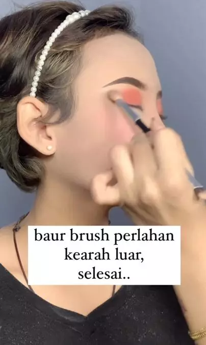 Trik mengatasi eyeshadow ngeblock cuma pakai 1 alat makeup Berbagai sumber