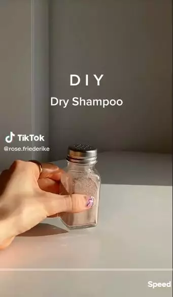 trik membuat dry sampo cuma pakai 1 bahan dapur berbagai sumber