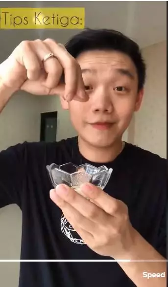 atasi bibir kering dan pecah-pecah © 2023 brilio.net atasi bibir kering dan pecah-pecah © 2023 brilio.net