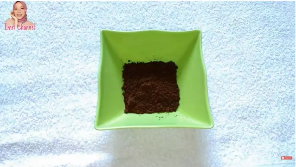 Cara memutihkan kulit pakai scrub berbagai sumber