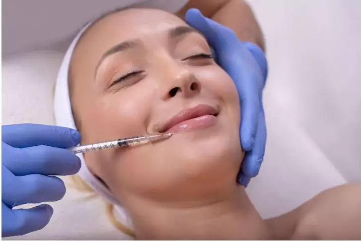 rahasia menjaga kecantikan wajah ala Denada berbagai sumber rahasia menjaga kecantikan wajah ala Denada berbagai sumber