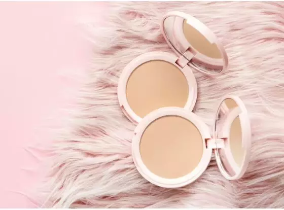 rahasia makeup ala Ussy Sulistiawati berbagai sumber