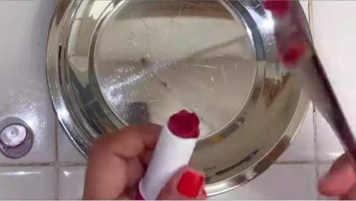 trik atasi lip balm yang retak agar kembali utuh berbagai sumber