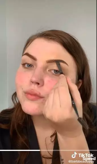 trik membentuk alis agar tidak patchy dan tampak natural berbagai sumber