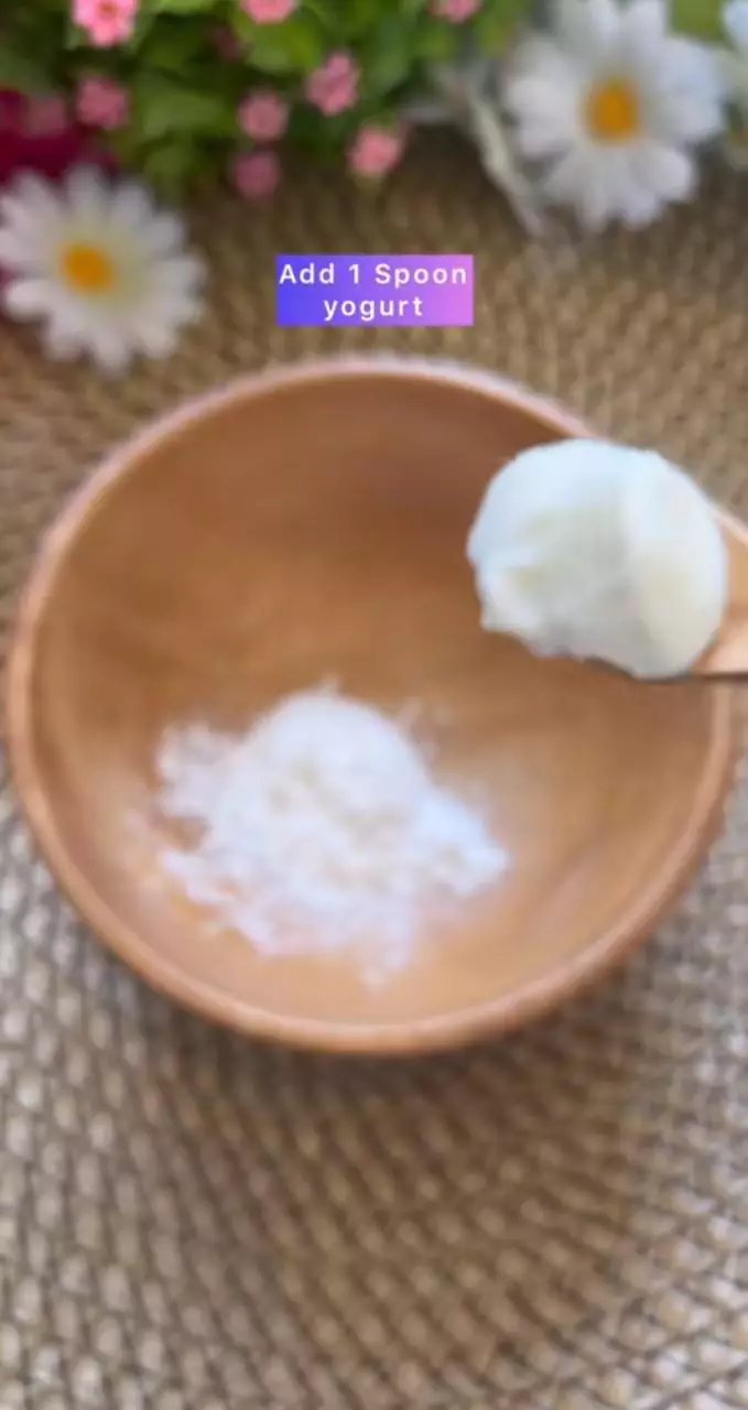 Trik bikin masker hydrating untuk kulit kering © 2023 berbagai sumber