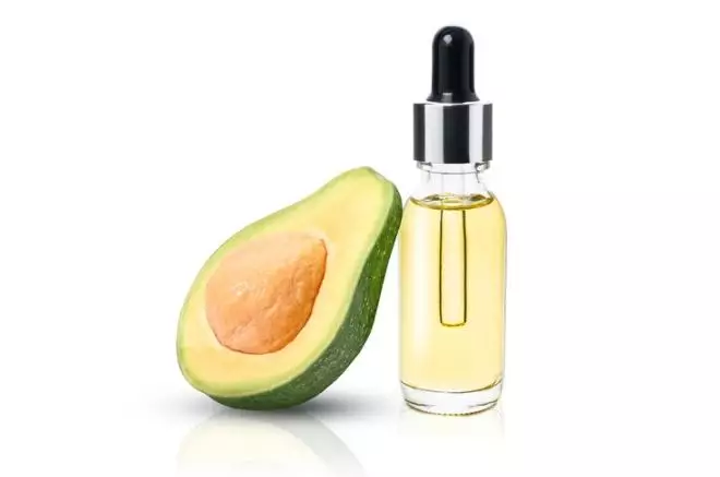 Cara atasi rontok pada rambut keriting pakai hair oil dari 6 bahan alami Berbagai sumber