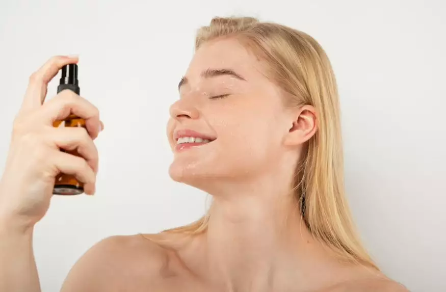 Langkah makeup antilongsor untuk kulit berminyak © 2023 brilio.net