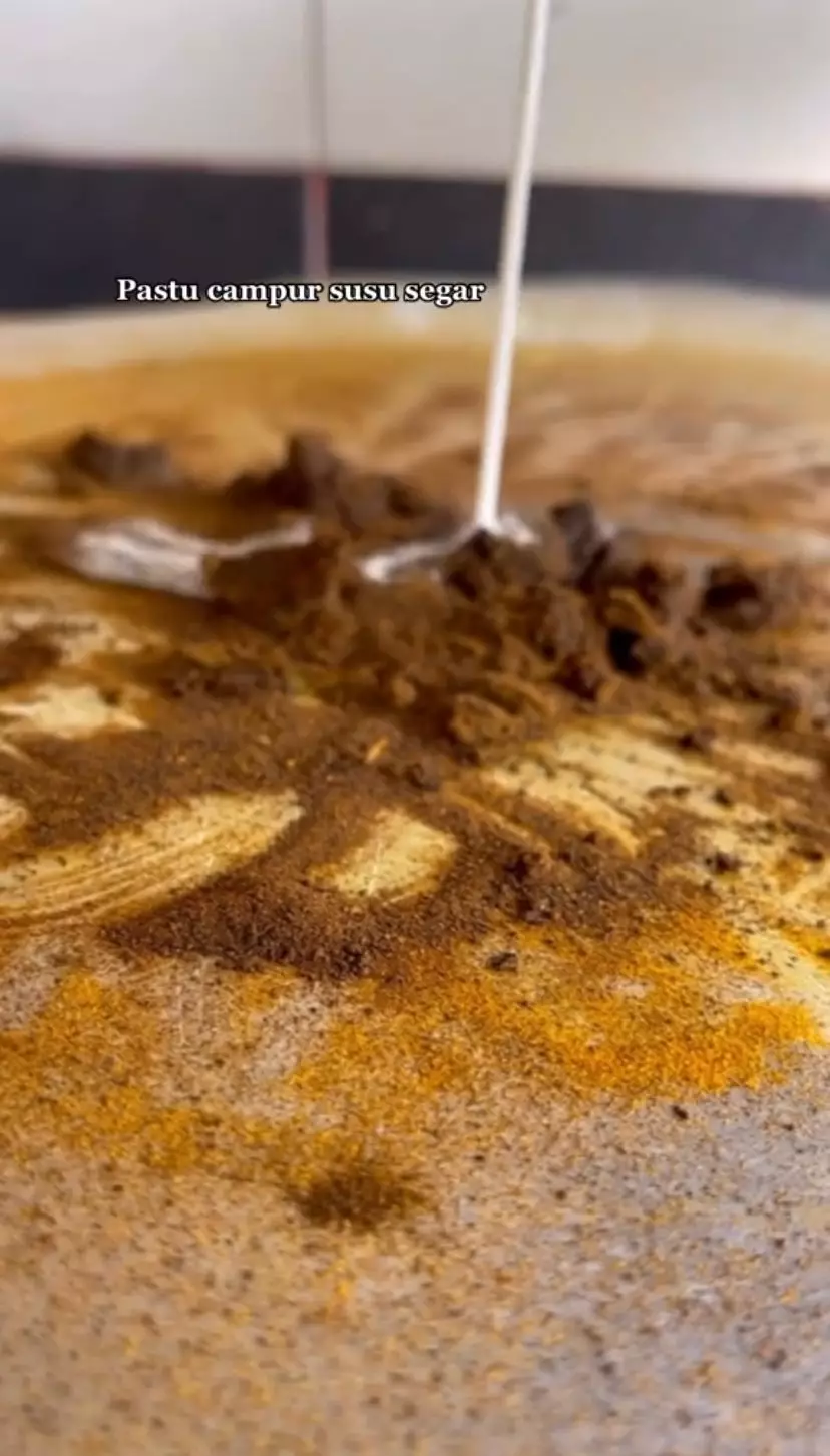 kantong mata dan tangan auto cerah © berbagai sumber