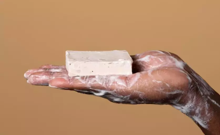 9 Cara merawat kulit berjerawat agar cepat kempes © freepik.com