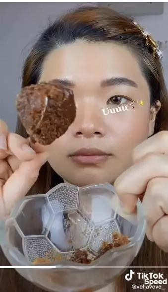 trik atasi bibir keriput berbagai sumber