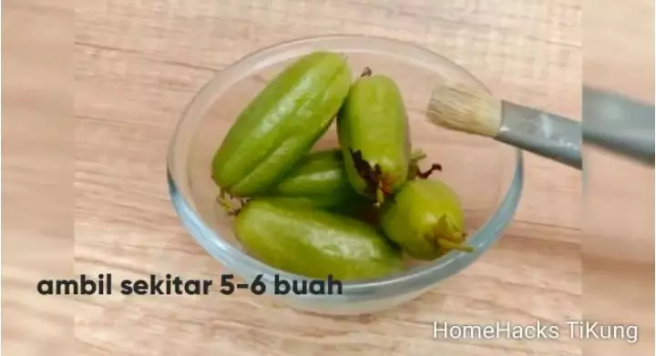 cara atasi rambut berketombe hanya pakai 1 bumbu dapur berbagai sumber