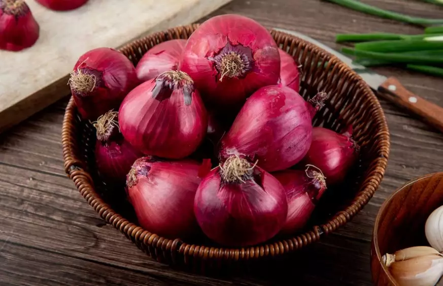 Cara mengatasi bau pada rambut © 2023 brilio.net