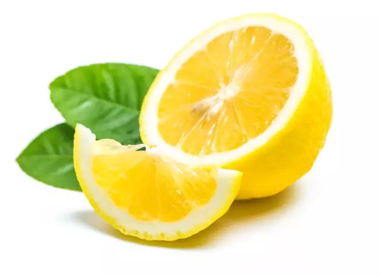 Cara mengatasi bau pada rambut © 2023 brilio.net